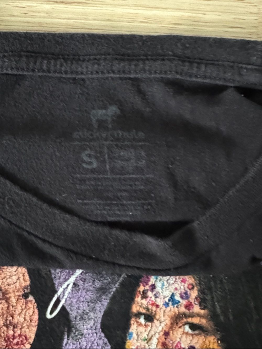 Olivia Rodrigo Black Graphic Tee - Olivia Rodrigo Short Sleeve Top Euc — image 5 of 5